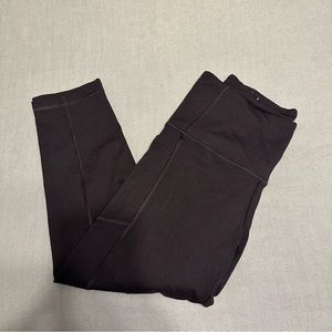 Knockout by Victoria Secret Capri Leggings